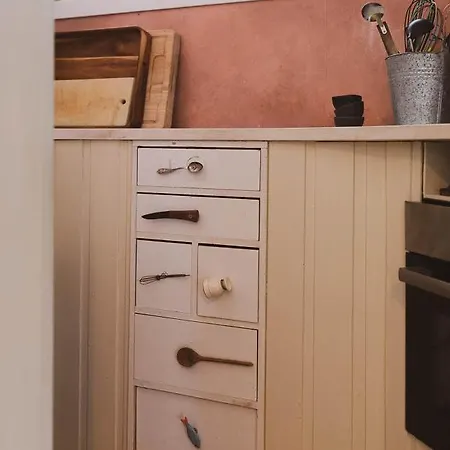 Catogarden - Boutique & Activity Centre ריינה