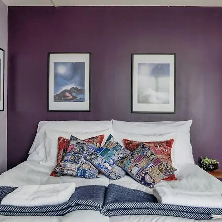 Catogarden - Boutique & Activity Centre בית אירוח ריינה