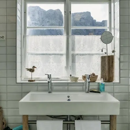 Catogarden - Boutique & Activity Centre בית אירוח *