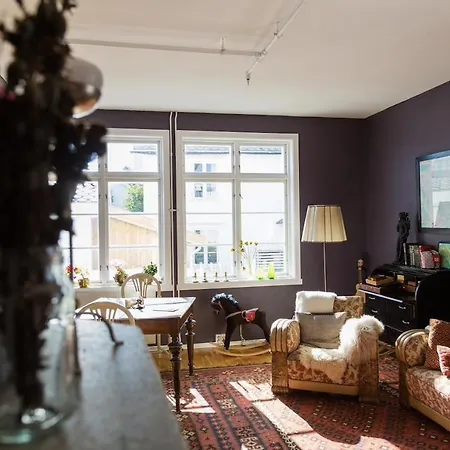 Catogarden - Boutique & Activity Centre Homestay Reine